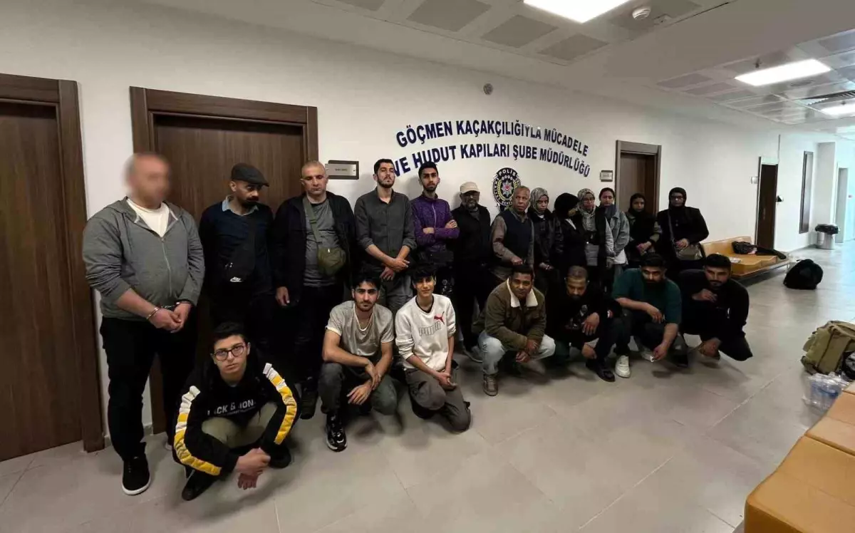 Tekirdağ'da Göçmen Kaçakçılığı Operasyonu: 21 Kaçak Göçmen Yakalandı