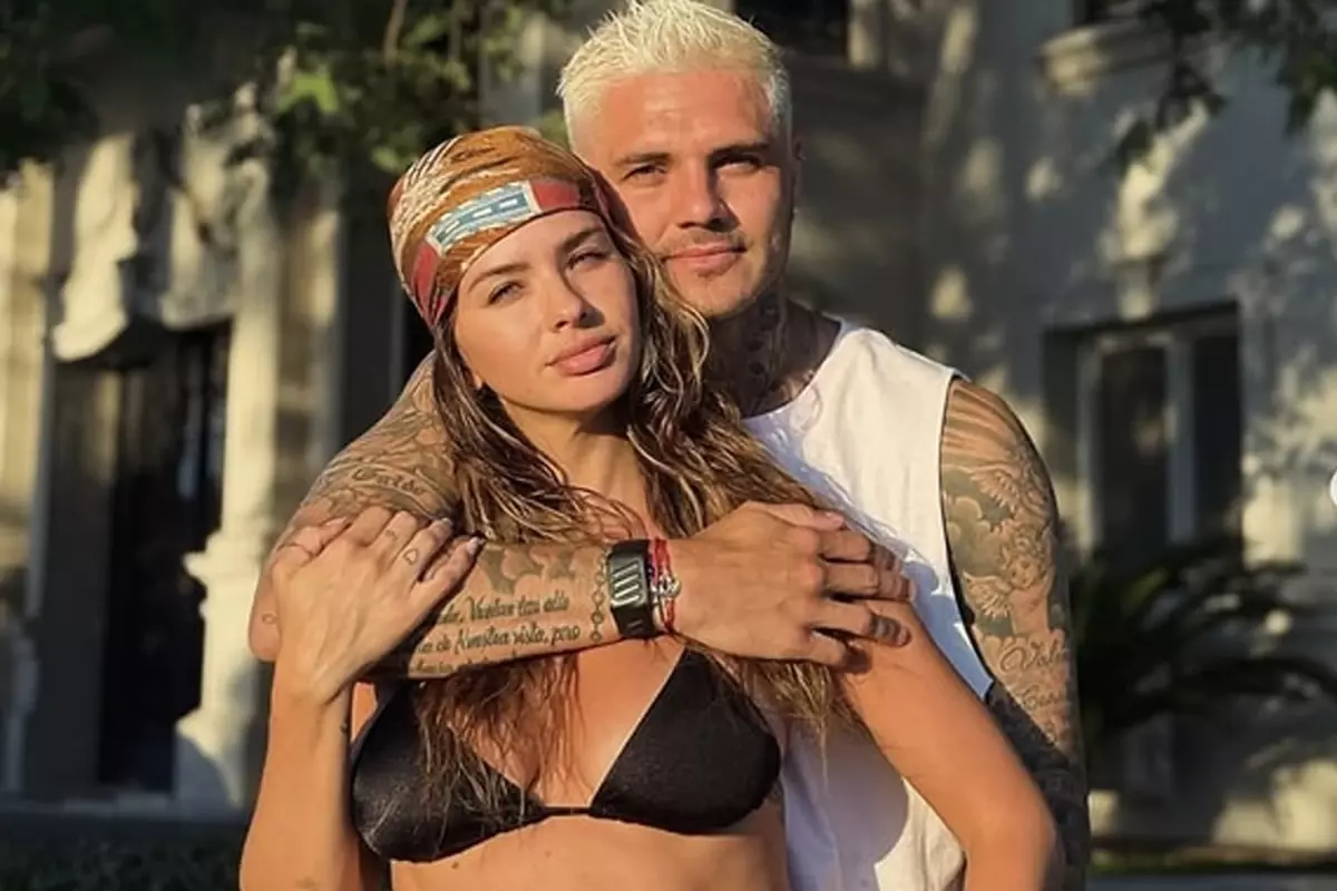 Teknede öpücük yağmuru! Icardi ile Suárez aşk tazeledi