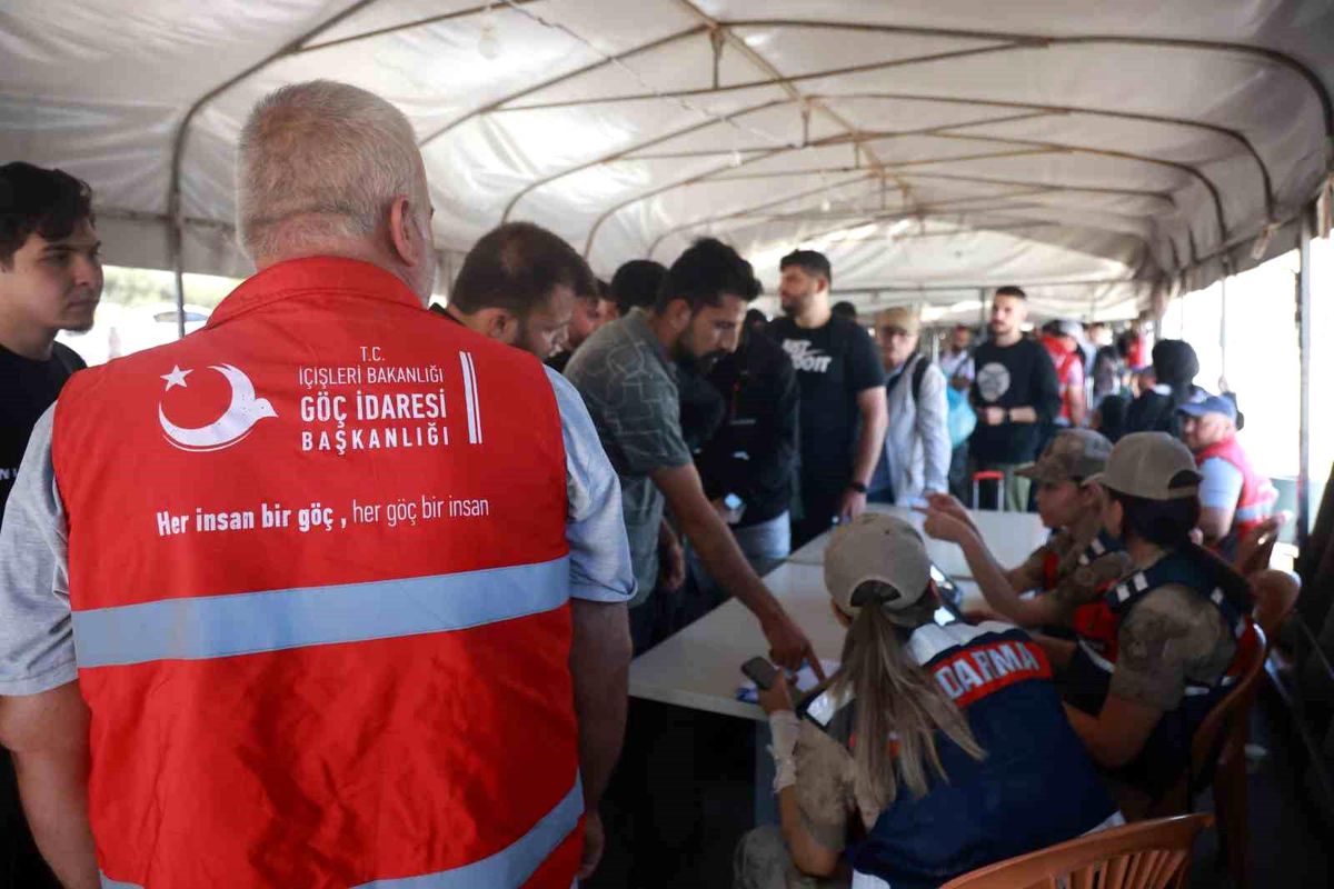 Suriyeliler Kurban Bayramı İçin Ülkelerine Dönüyor