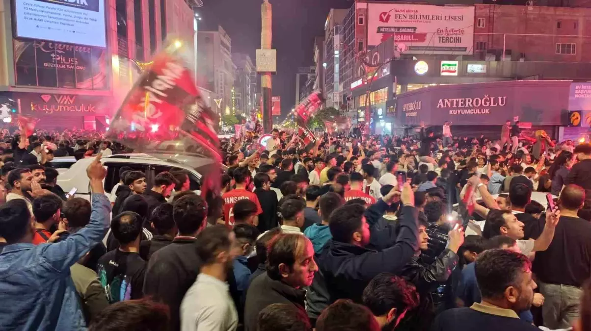 Vanspor FK TFF 2. Lig Play-Off Finalinde Şampiyon Oldu