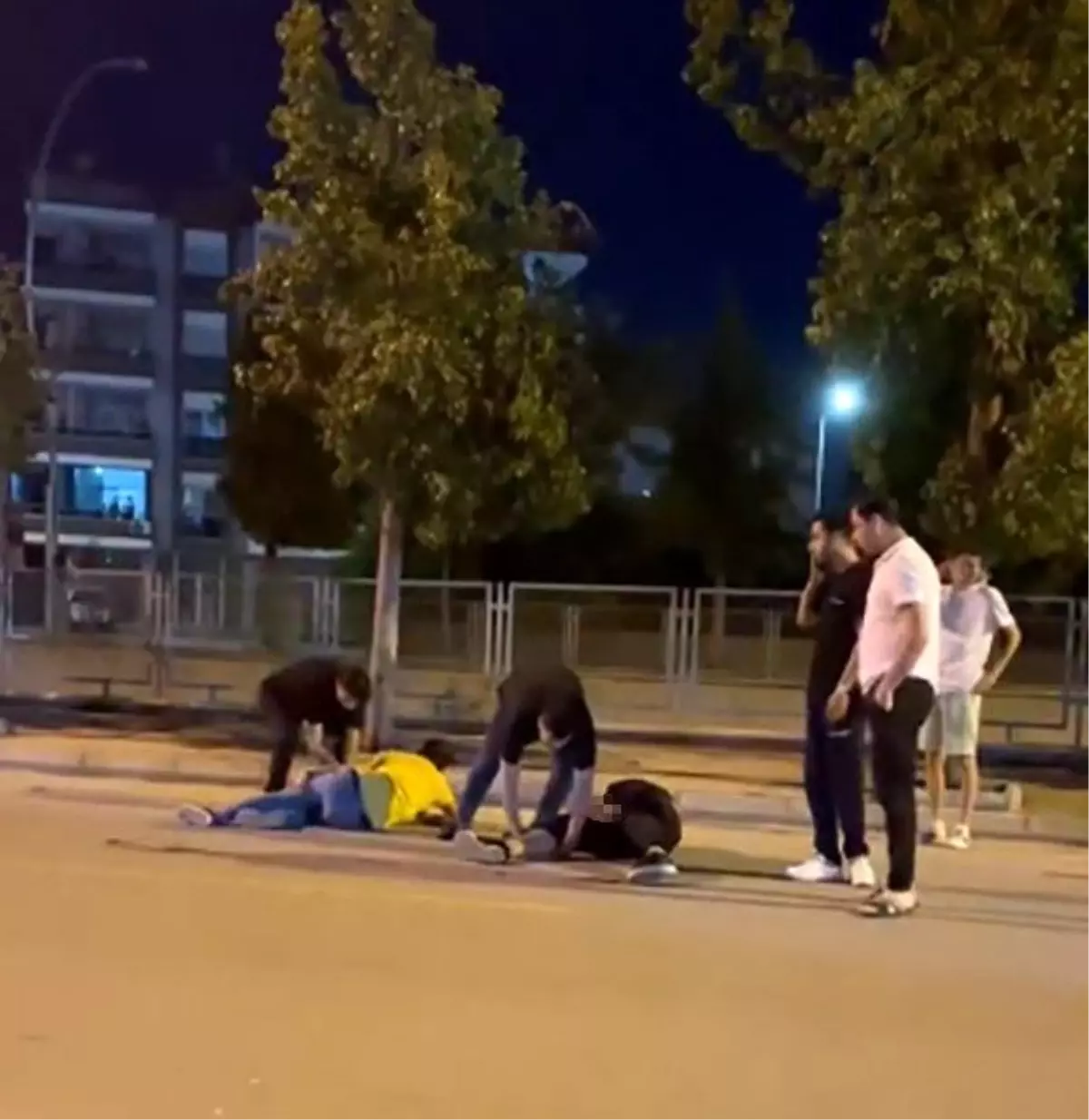 Mersin Tarsus'ta Silahlı Saldırı: 2 Genç Yaralandı