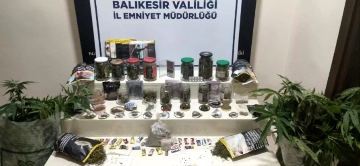 Bandırma'da Uyuşturucu Operasyonu: İki Şüpheli Yakalandı