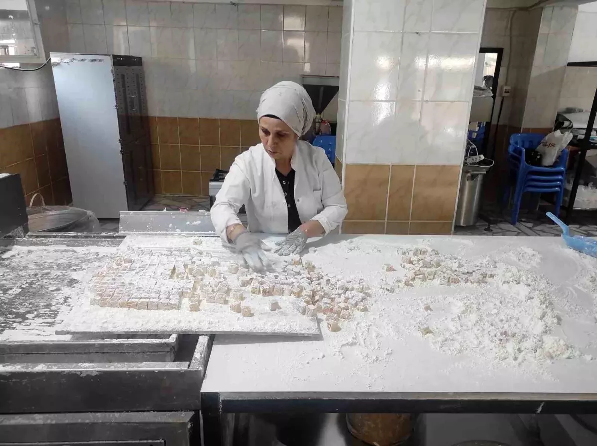 Sasonlu Kadınlar, Organik Çilekten Lokum Üreterek Ekonomik Bağımsızlık Sağlıyor