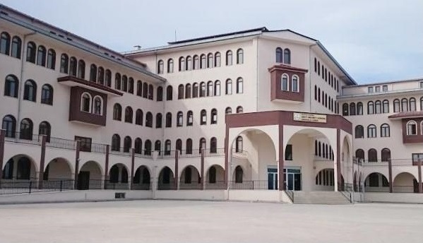 Çiçek hastalığı görülen sınıfta eğitime yıl sonuna kadar ara verildi