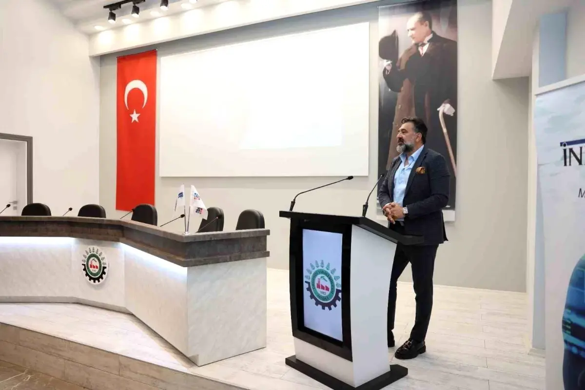 Denizli'de Bilişim Toplantısı: Geleceğin Teknolojileri Ele Alındı