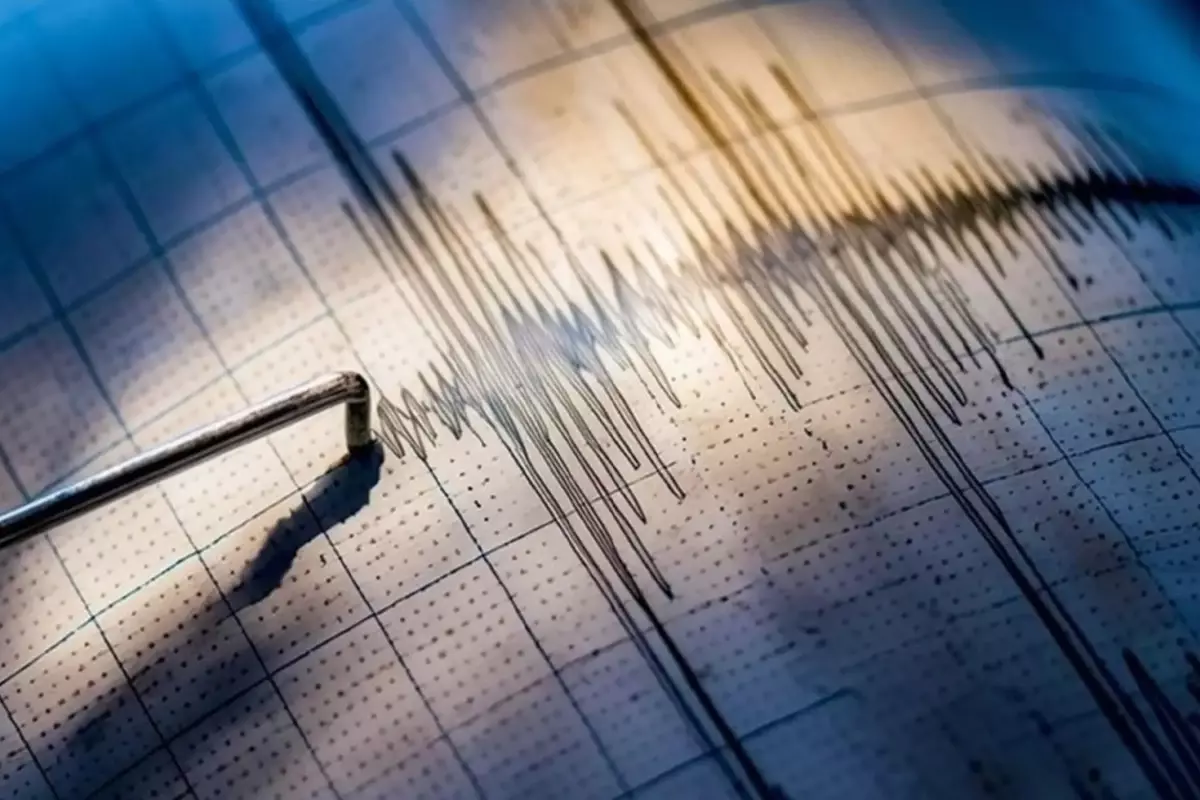 Ege Denizi'nde 5 büyüklüğünde deprem