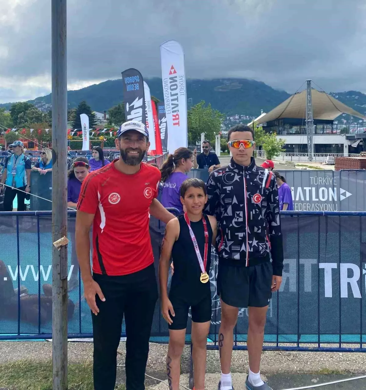 Elazığ Triatlon'da Tarih Yazdı: İlk Derece Ordu'dan Geldi