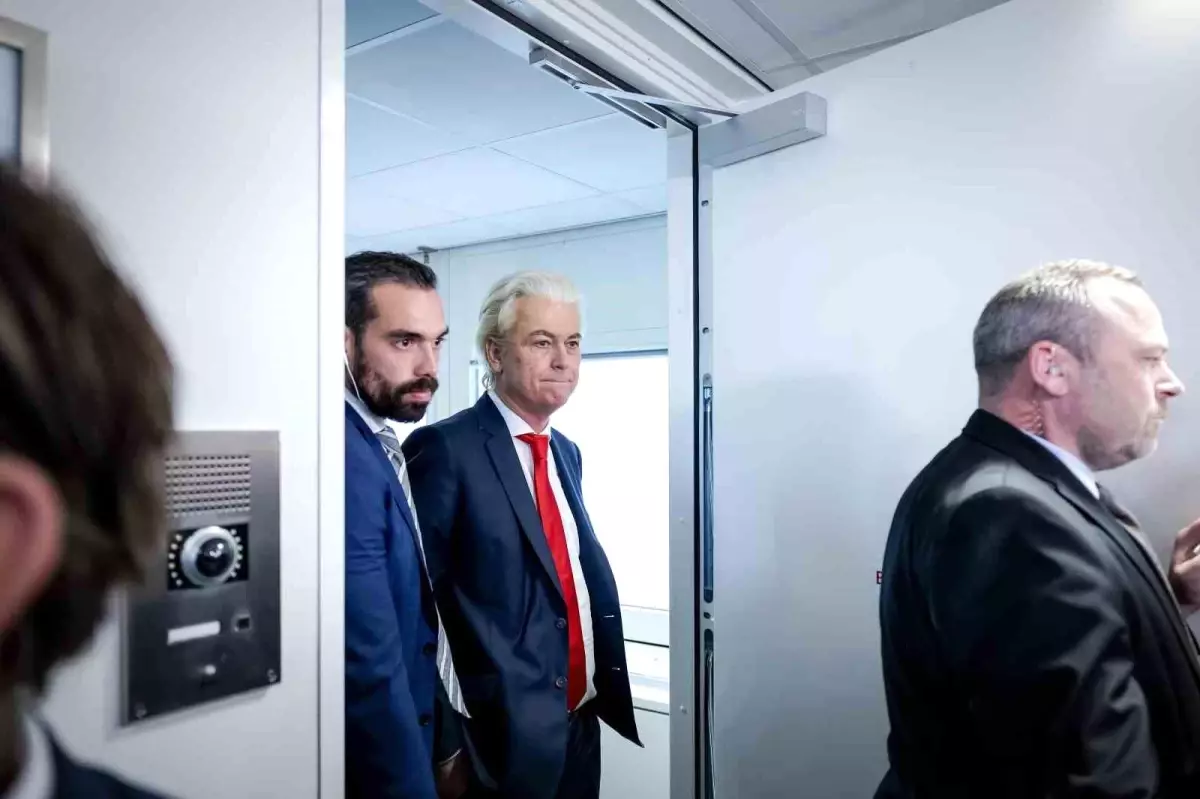 Hollanda'da Geert Wilders, İktidar Koalisyonundan Ayrılıyor
