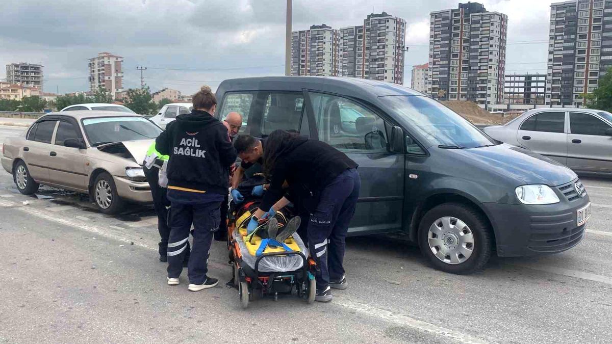 Karaman'da Trafik Kazası: Bir Kişi Yaralandı