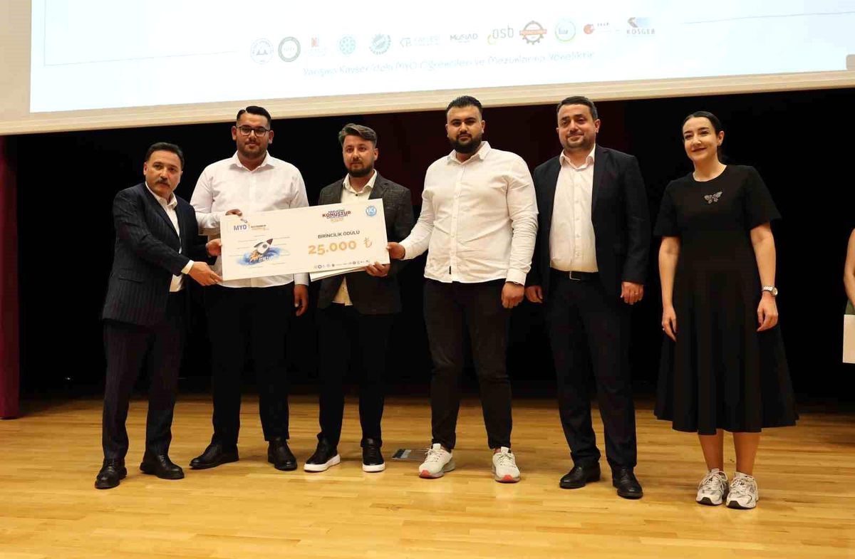 KAYÜ 'StartUpMYO' Girişimcilik Yarışması'nda ödüller sahiplerini buldu