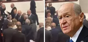 Meclis'te hareketli dakikalar! DEM Partili Sırrı Sakık, Devlet Bahçeli ile tokalaştı