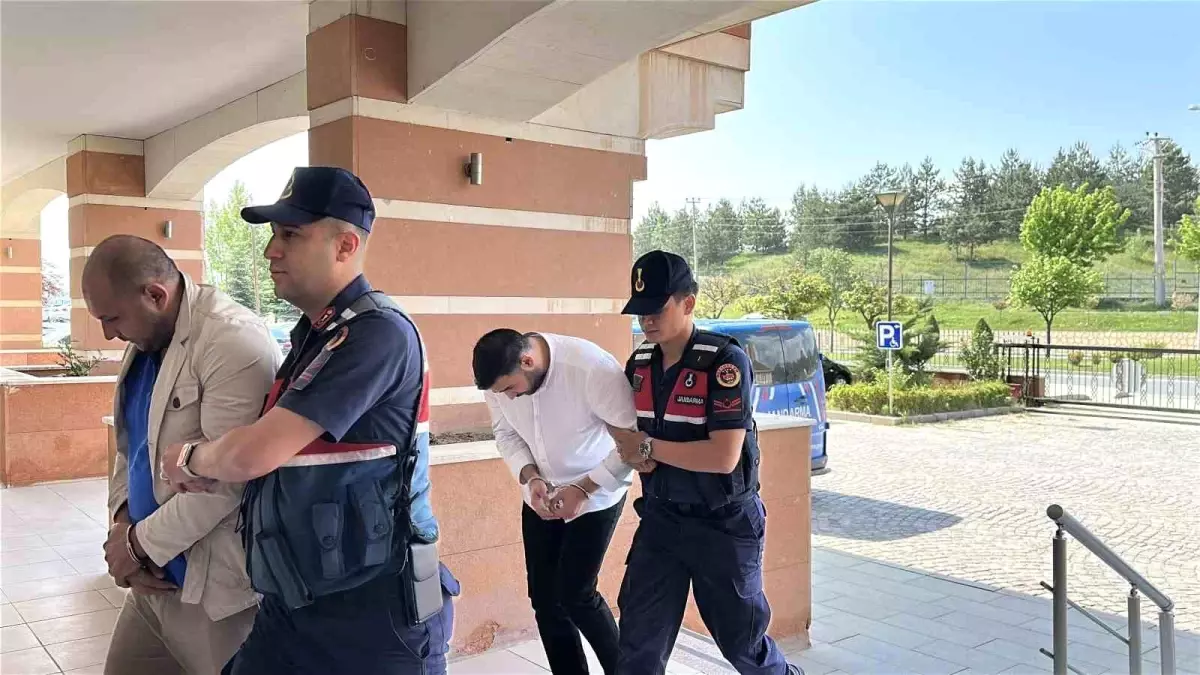 Kastamonu ve Ankara'da Sahte Lastik İlanlarıyla 123 Milyon Lira Vurgun Yapan Çete Çökertildi
