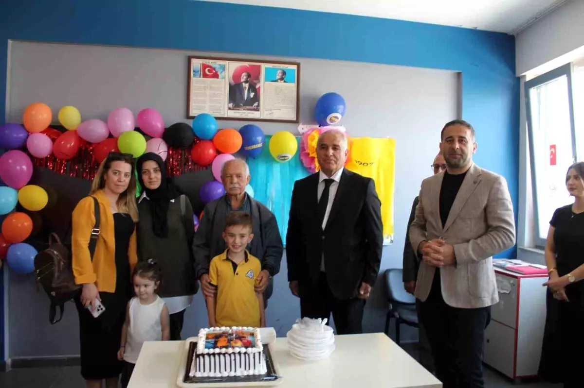 Şehit Polis Özgür Barçın'ın oğluna doğum günü sürprizi