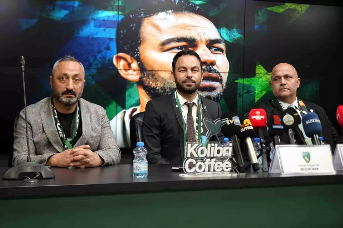 Selçuk İnan, Kocaelispor'a imzayı attı