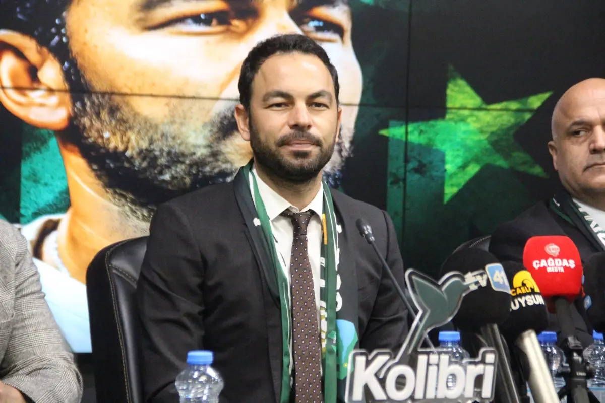 Selçuk İnan Kocaelispor'un başında; 'Artık kendi kariyerimde bir başarı yakalamak istiyorum'