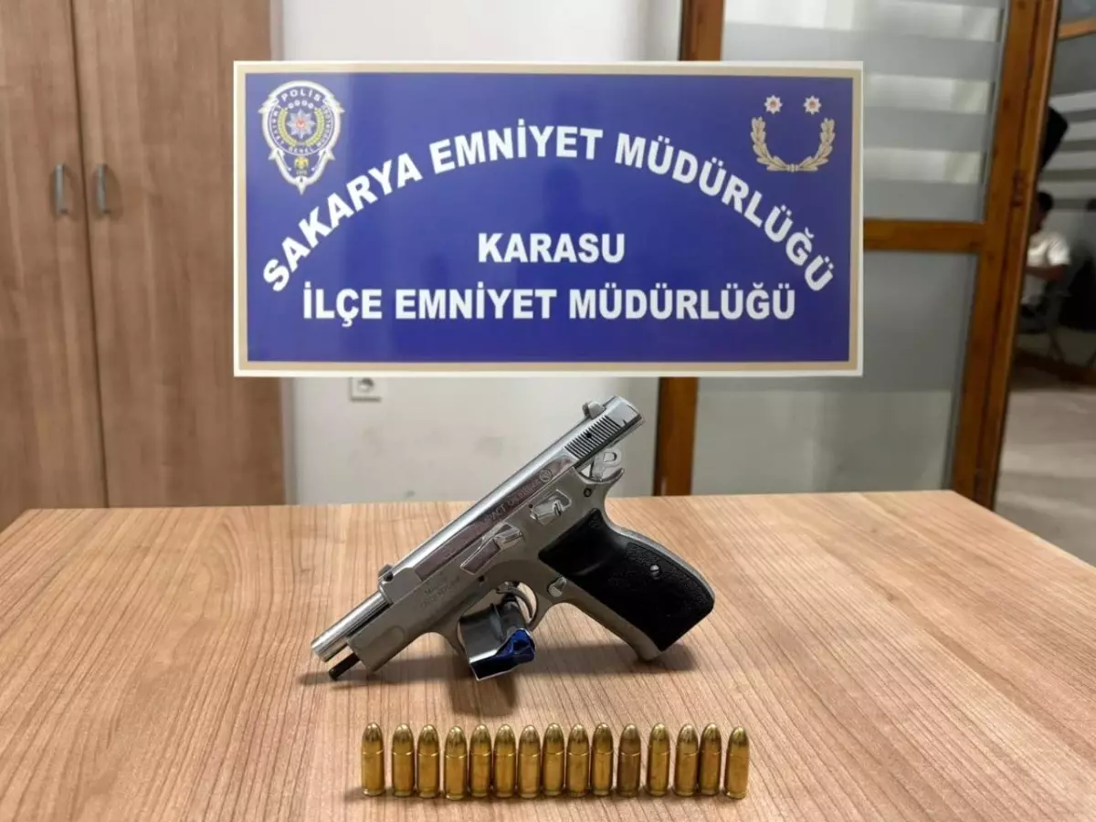 Karasu'da Ruhsatsız Silahla Yakalanan Şahıs Gözaltına Alındı