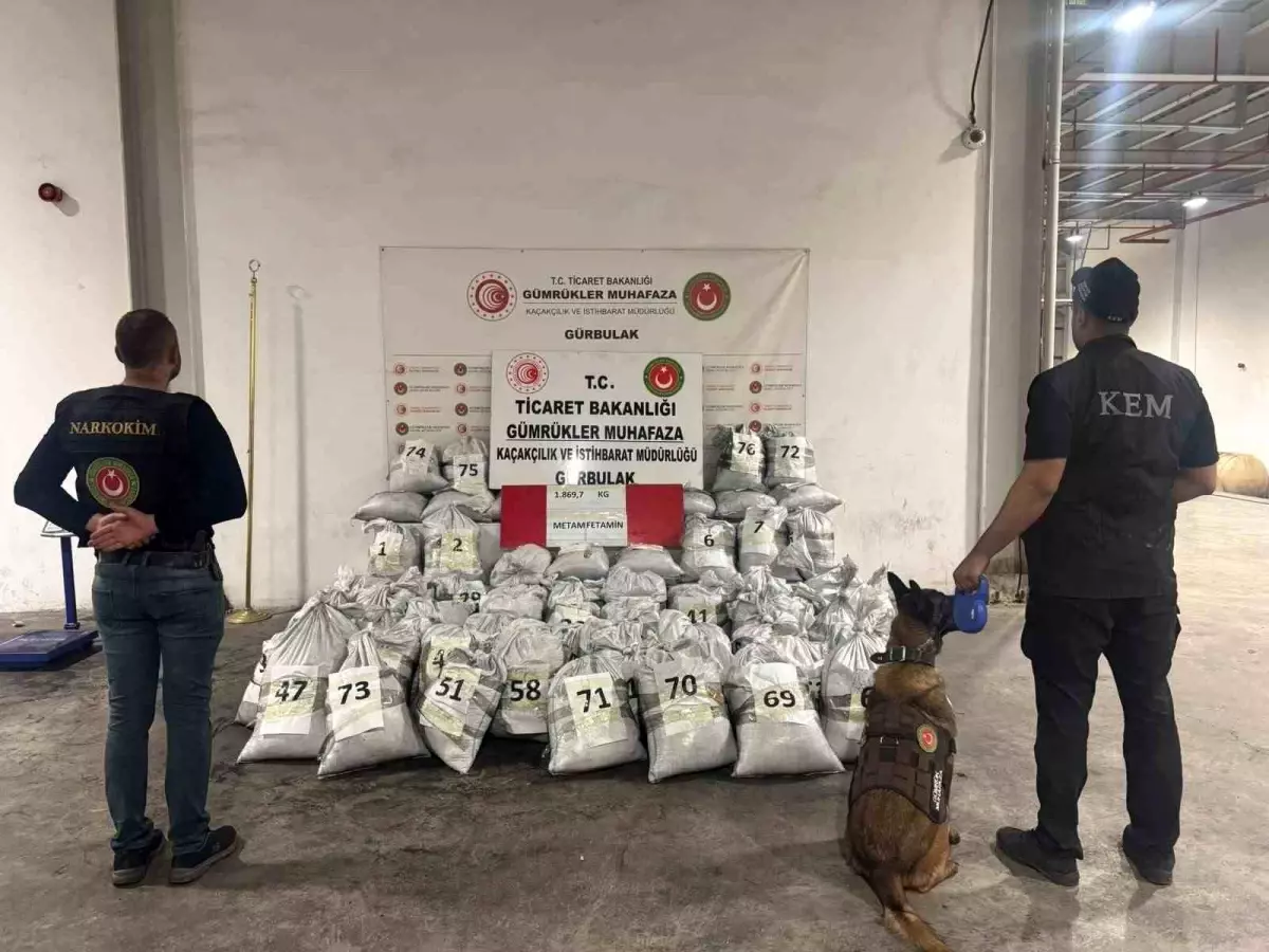 Ağrı Gürbulak Gümrük Kapısı'nda 1 ton 870 kg Metamfetamin Ele Geçirildi