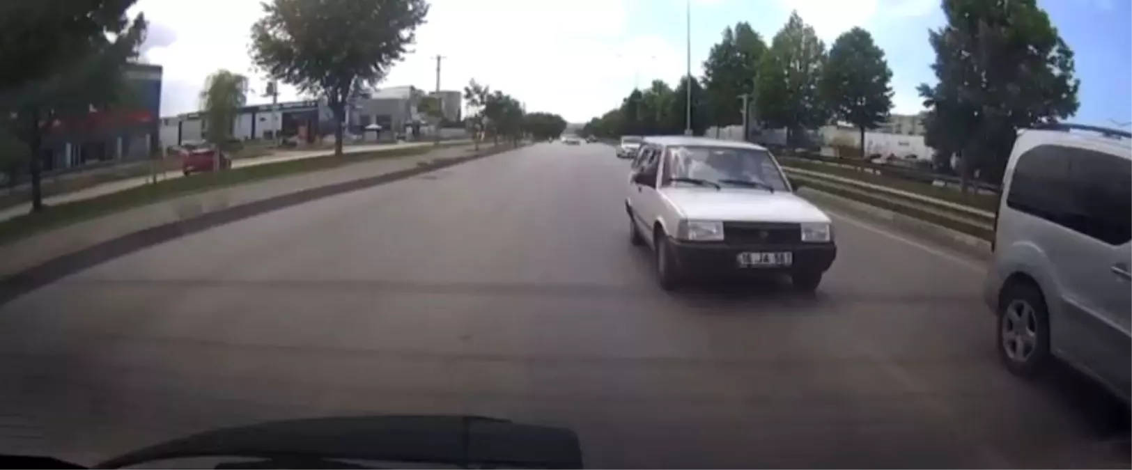 Bursa'da TOFAŞ Sürücüsünden Yürekleri Ağıza Getiren Makas