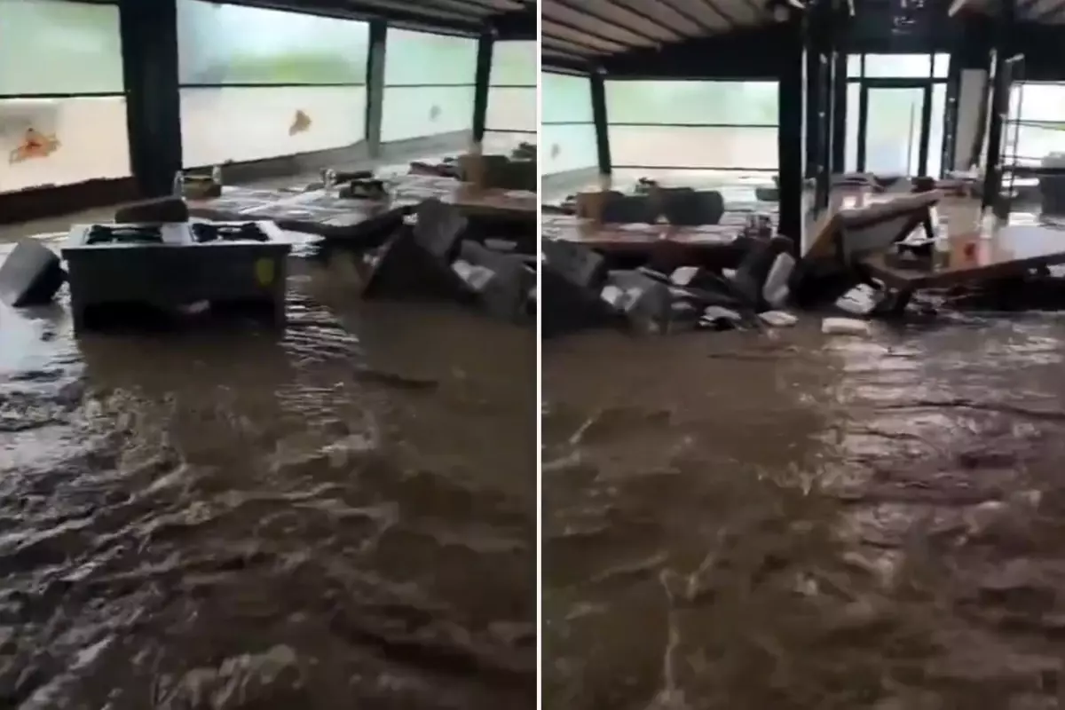 Trabzon'da sel felaketi! Kebapçıyı sular bastı