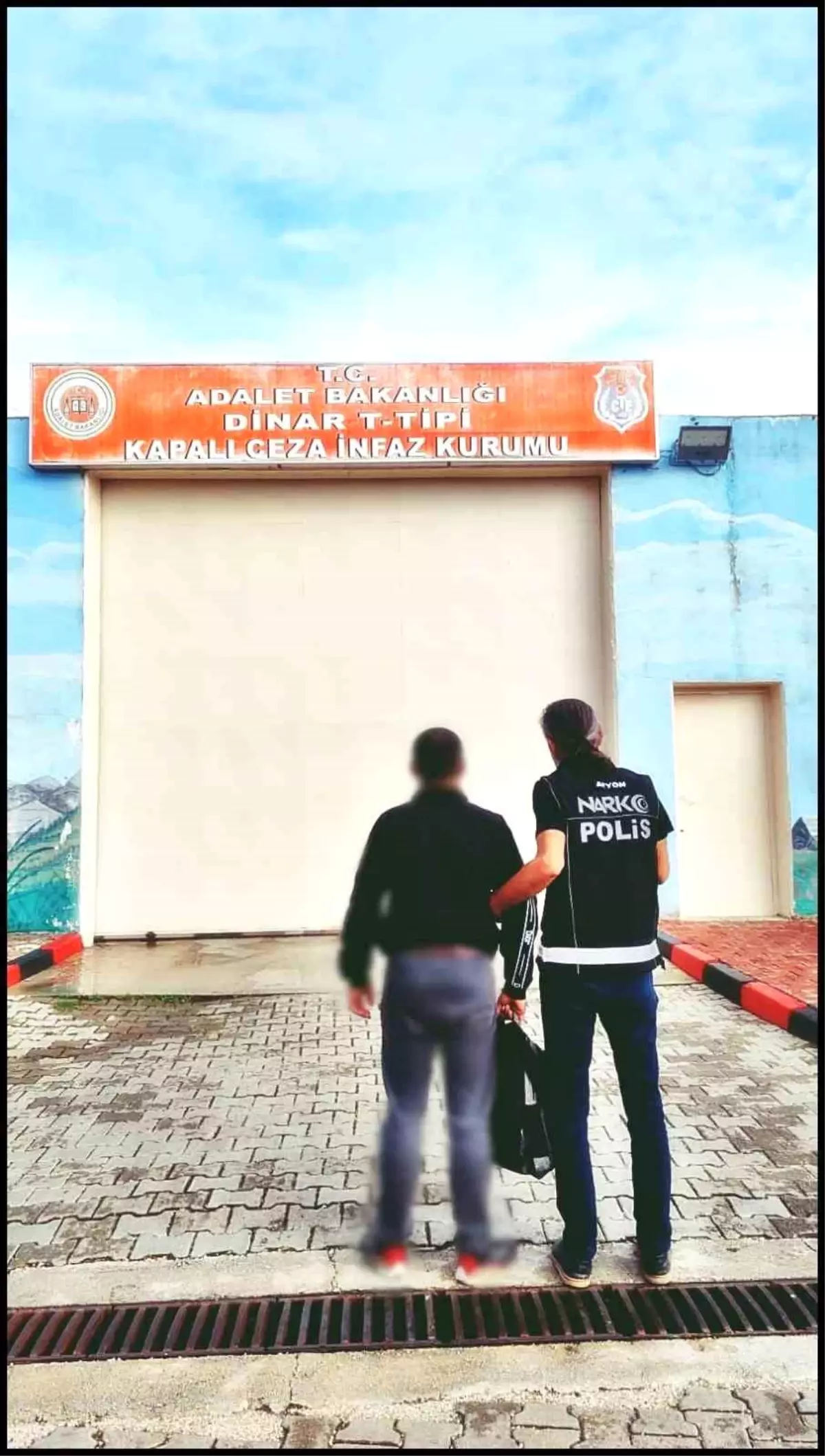 Uyuşturucu Ticaretinde 15 Yıl Cezası Olan Şahıs Yakalandı
