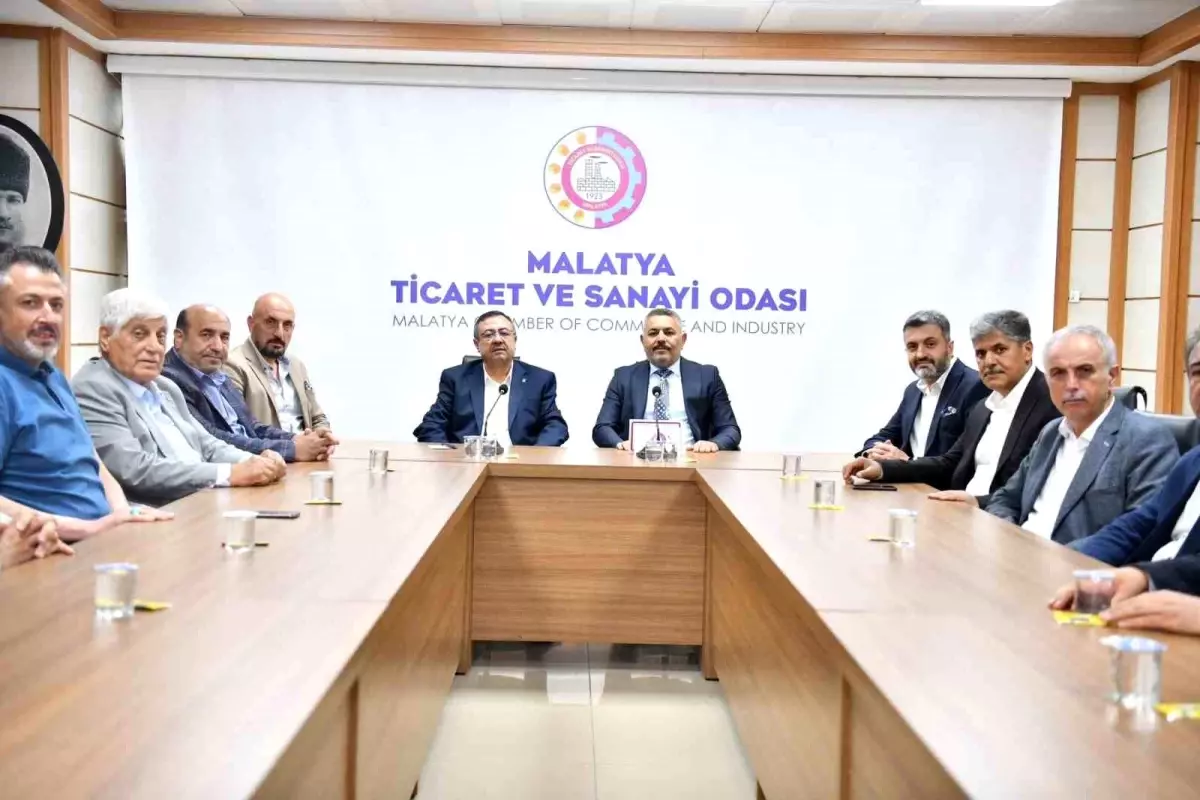 AK Parti Malatya İl Başkanı Ali Bakan, Ticaret ve Sanayi Kurumlarını Ziyaret Etti