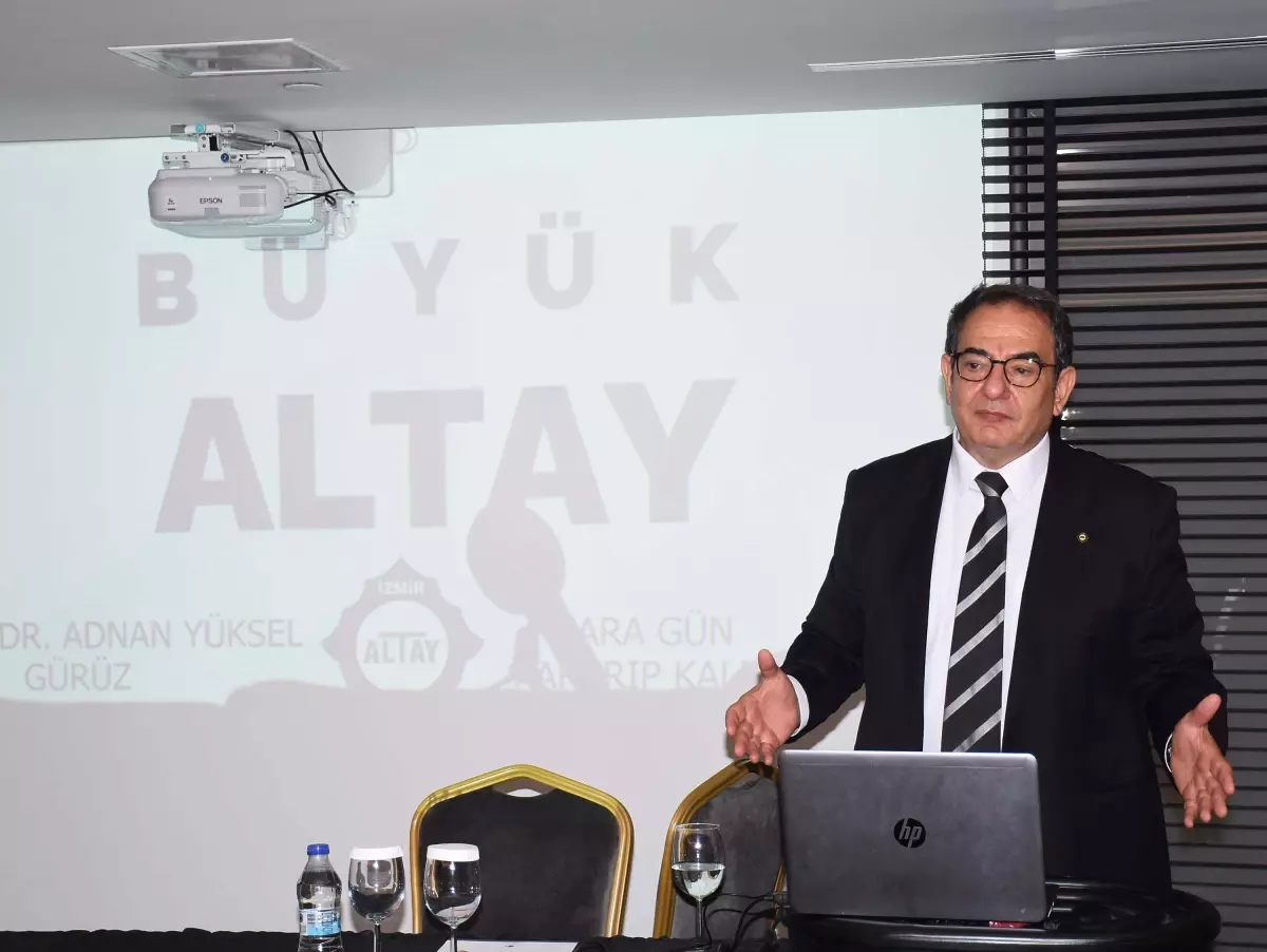Altay Yönetimi, Kadroyu Koruma Çabasında