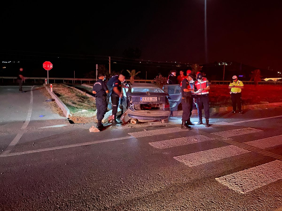 Aydın'da Trafik Kazası: 2 Ölü, 3 Yaralı