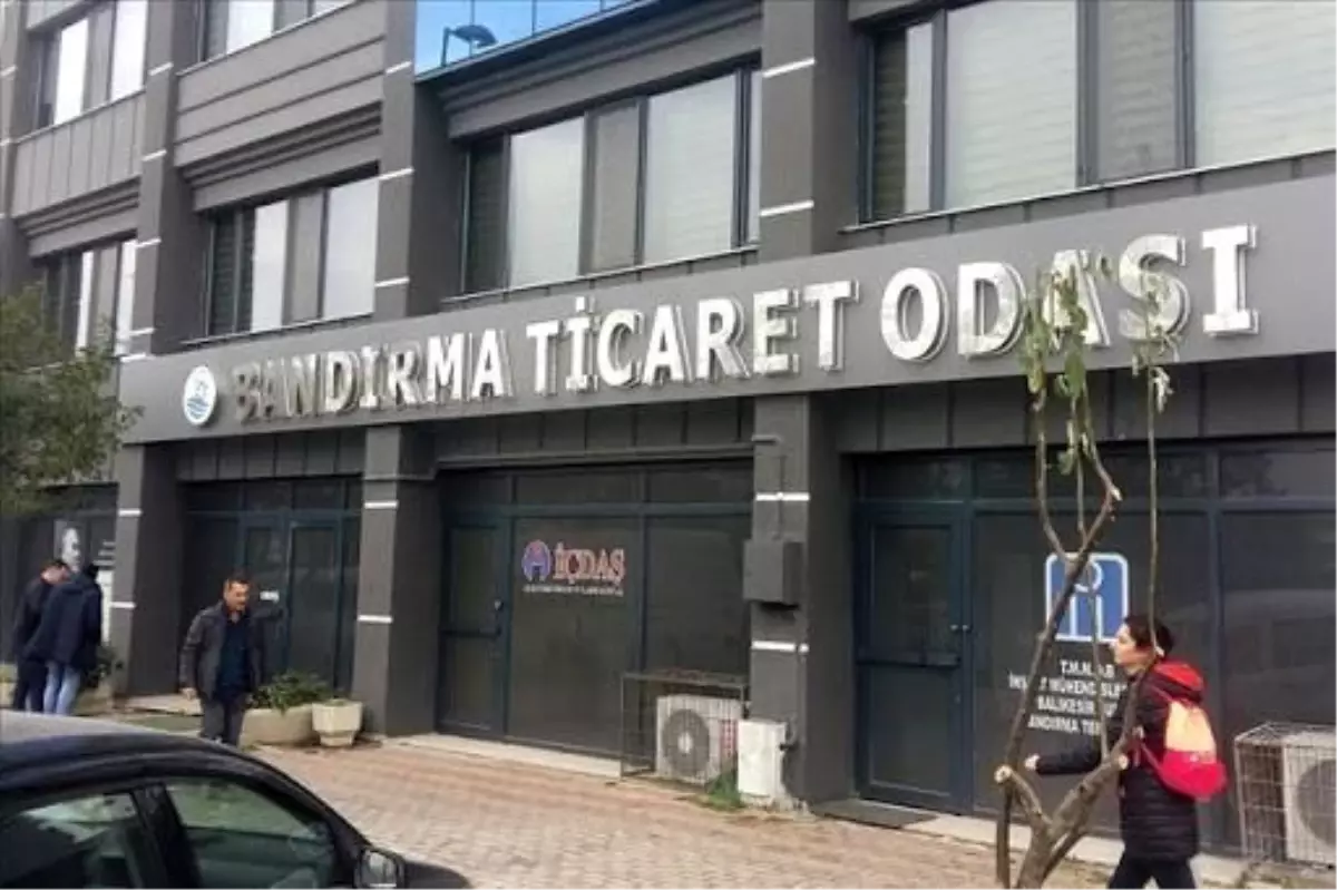 Kuşcenneti Festivali'nde Ticaret Odası'nın Ajansa Ödeme Yapması Tartışma Yarattı