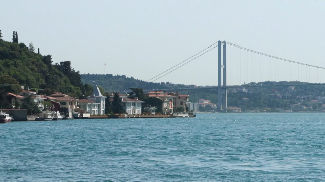 Air temperatures during the holiday will rise up to 35 degrees