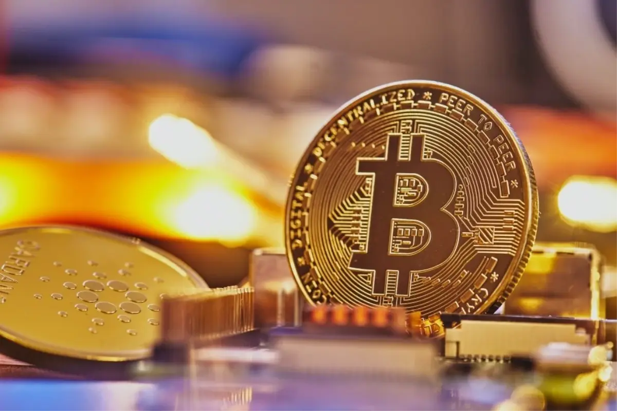 Bitcoin'in azalan arzı fiyat artışının habercisi