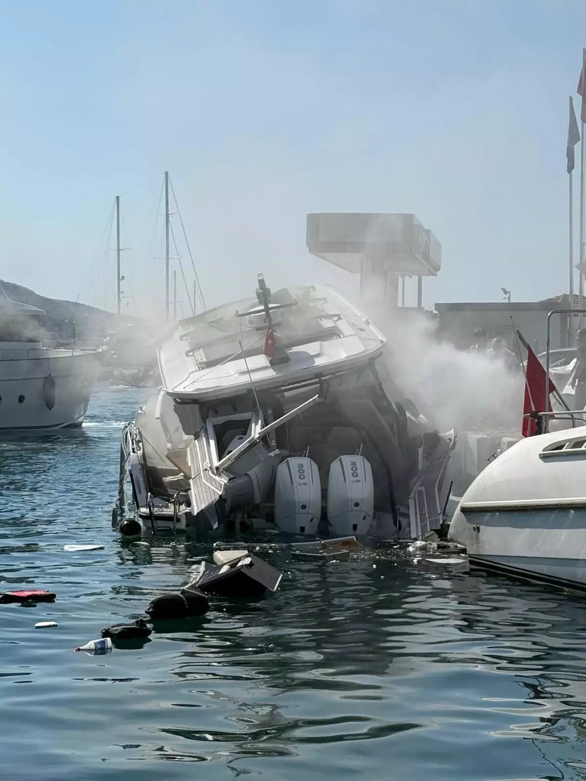 Bodrum'da Tekne Patladı: 3 Yaralı