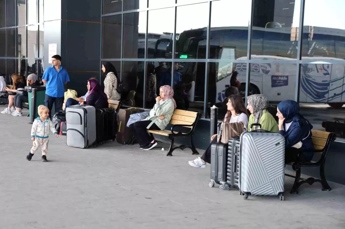 Kurban Bayramı Tatilinin Uzatılmaması Elazığ'da Otogar Yoğunluğunu Azalttı