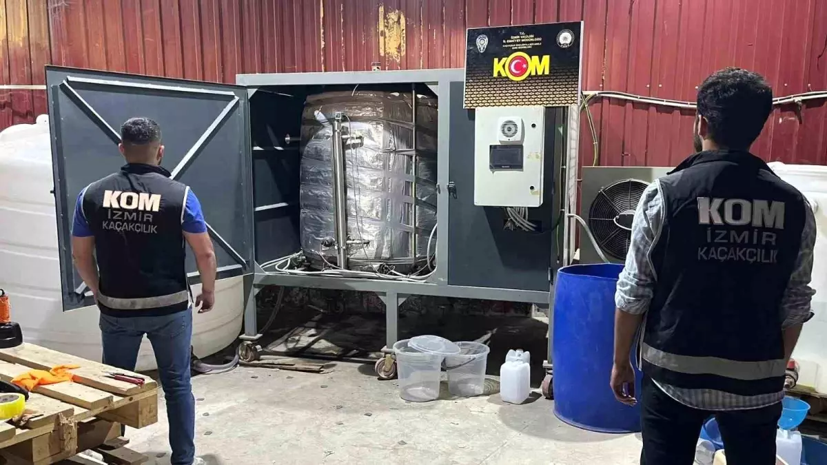 İzmir'de Kaçak İçki İmalatına Baskın: 6 Ton Etil Alkol Ele Geçirildi