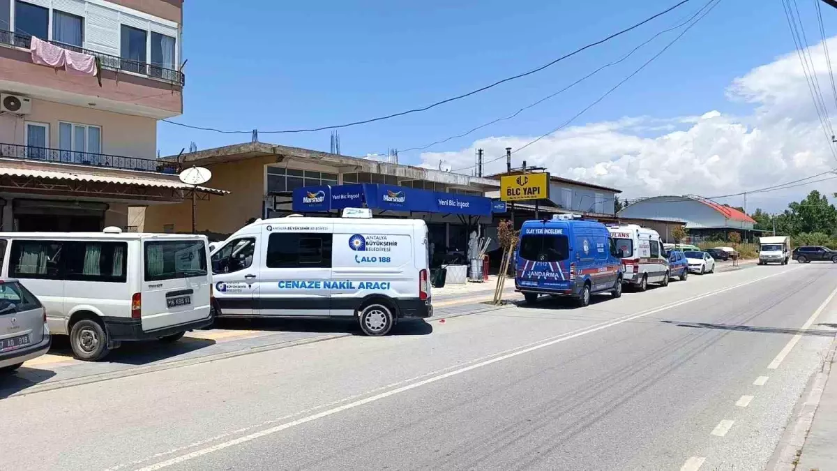 Manavgat'ta 50 Yaşındaki Adam Evinde Ölü Bulundu