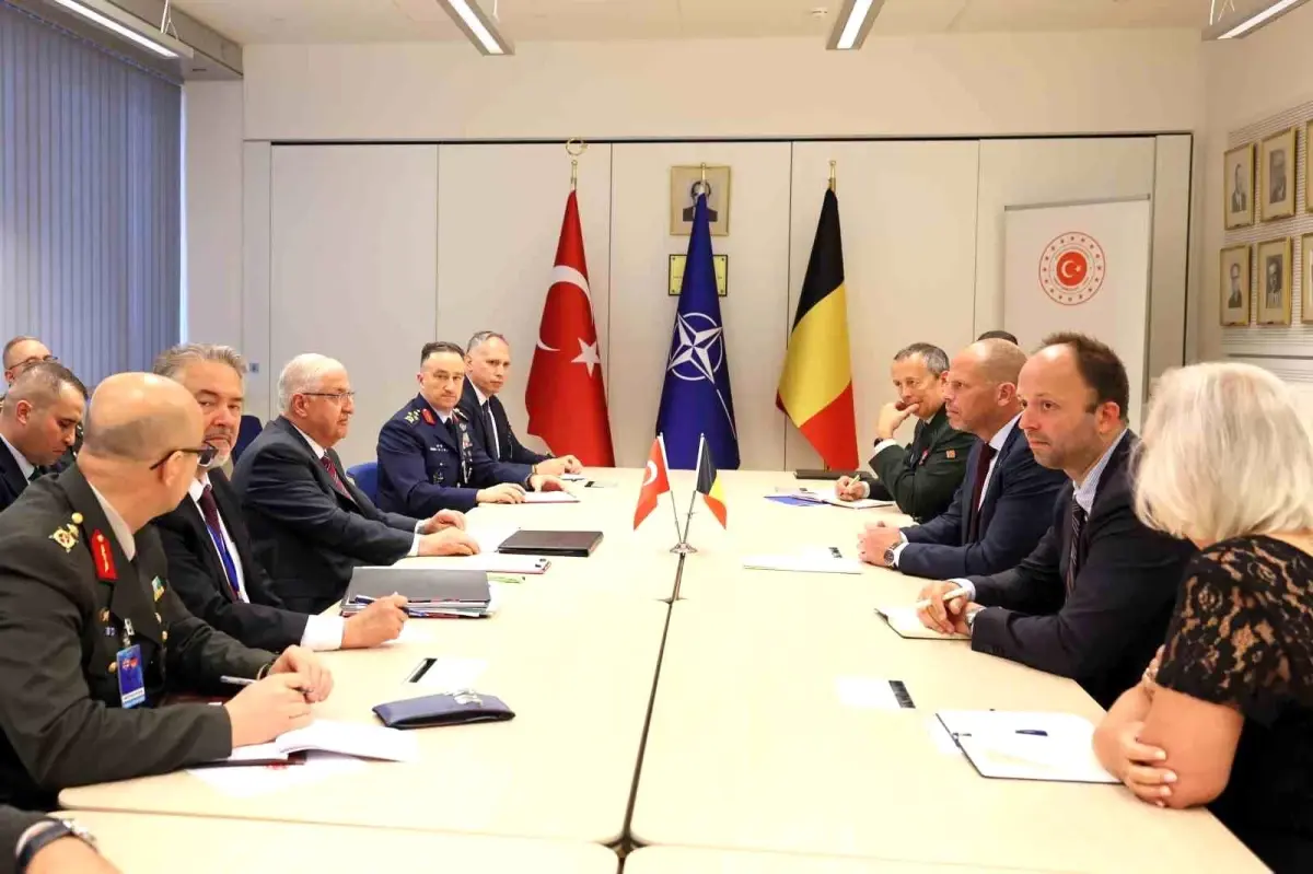 Milli Savunma Bakanı Güler, Belçika mevkidaşıyla bir araya geldi