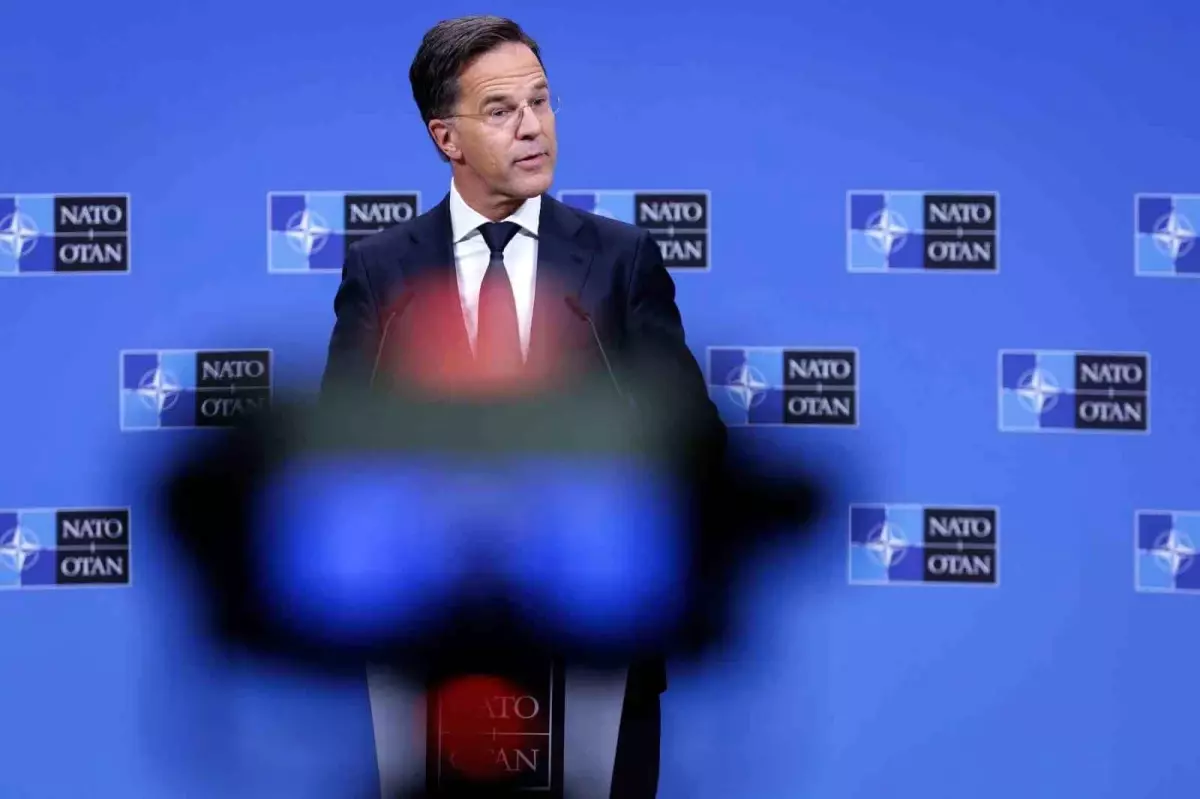 Rutte: 'Ukrayna'yı Lahey'deki NATO zirvesine davet ettim'