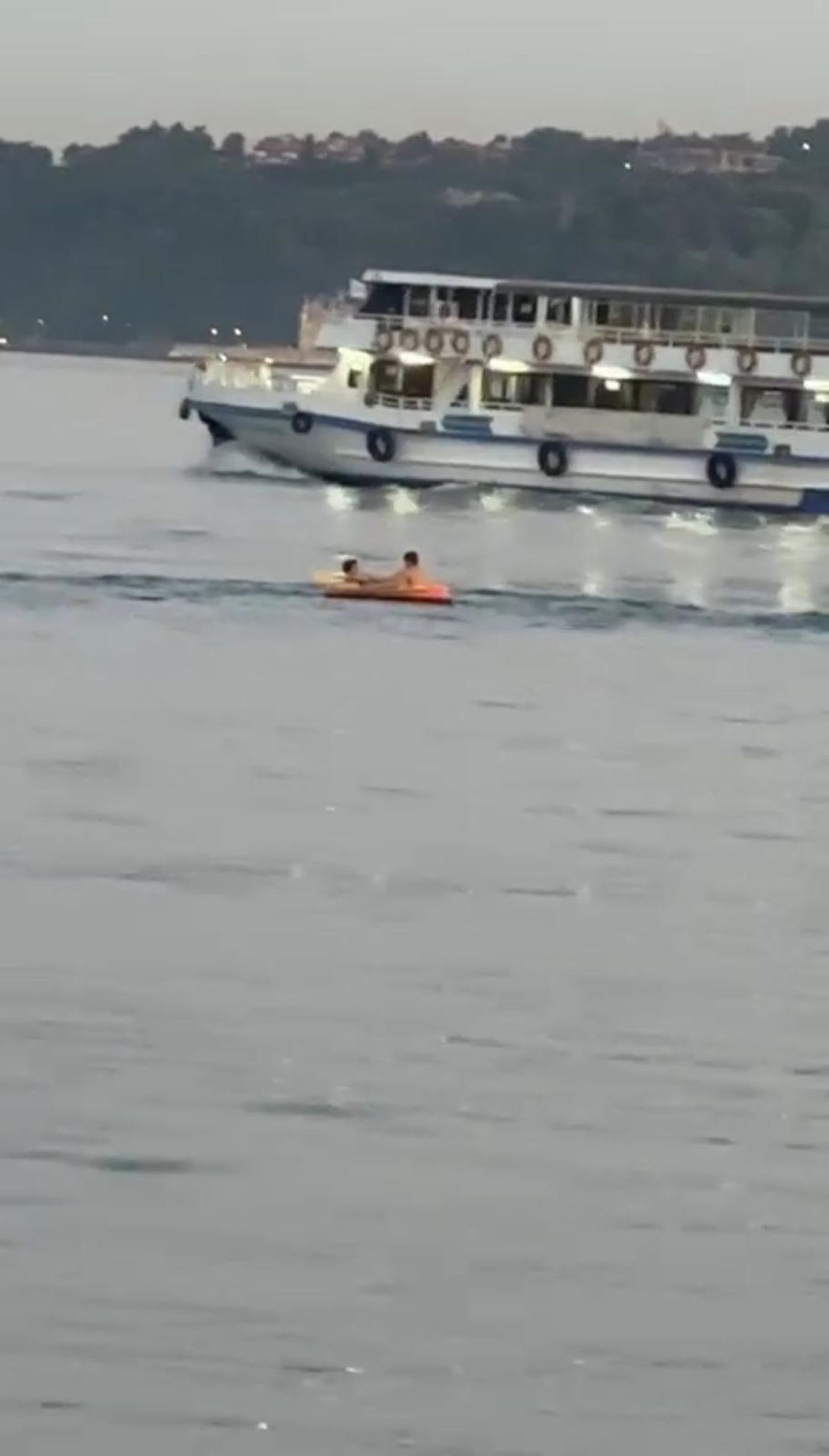 Sarıyer'de Şişme Botla Denize Açılan İki Çocuk Kurtarıldı