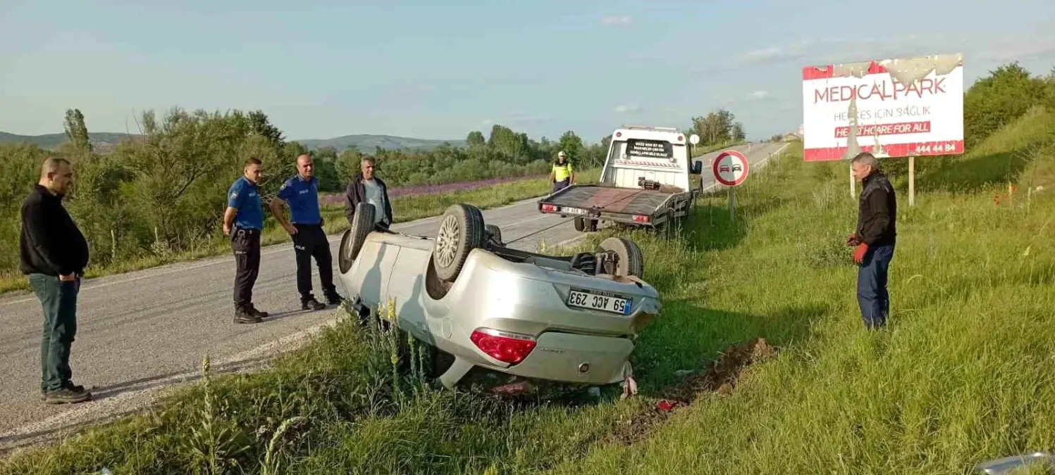 Tokat'ta Direksiyon Hatası Sonucu Takla Atan Araçta Sürücü Yaralanmadı