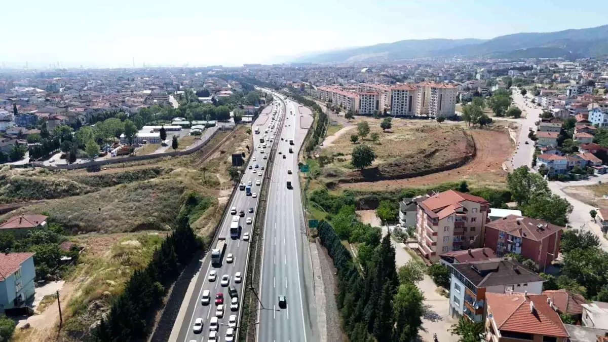 Kurban Bayramı Tatili İçin Yola Çıkan Sürücüler Yoğunluk Oluşturdu