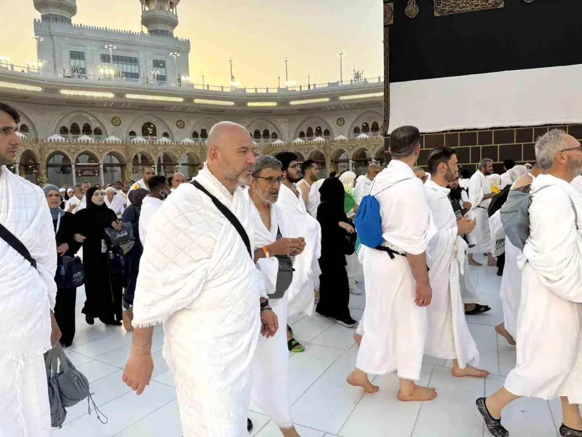 Hacı Adayları Arafat'a Yolculuğa Çıkıyor