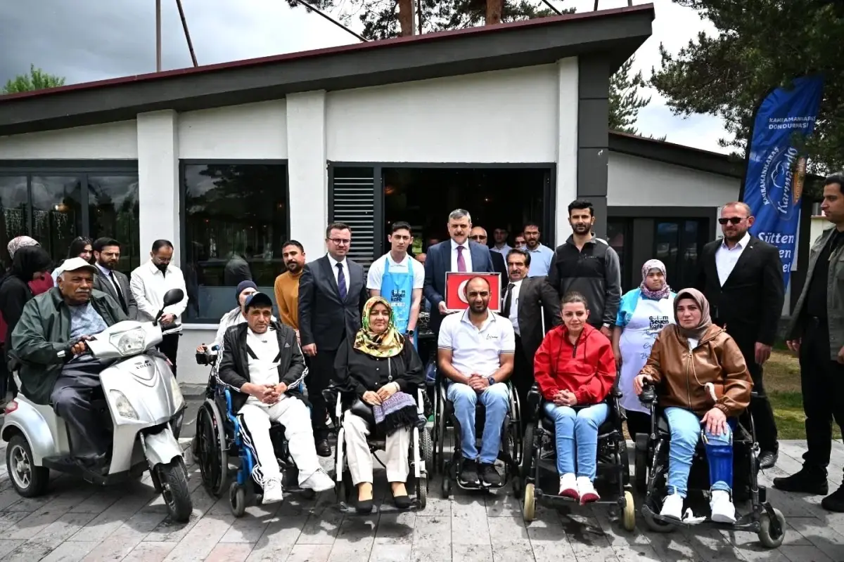 Vali Çiftçi, Engelli Vatandaşlarla Bir Araya Geldi