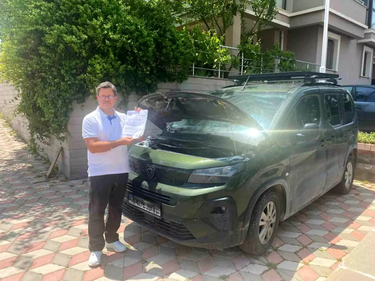Ankara'da Yeni Alınan Peugeot Araç Alev Aldı