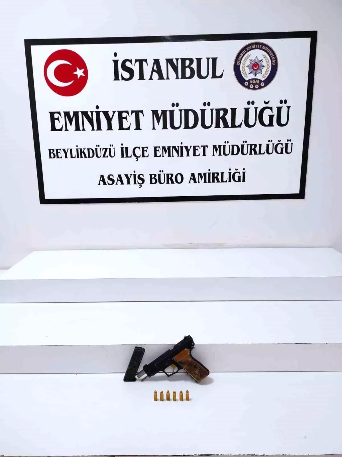 Beylikdüzü'nde Silahlı Saldırı: İki Şüpheli Yakalandı