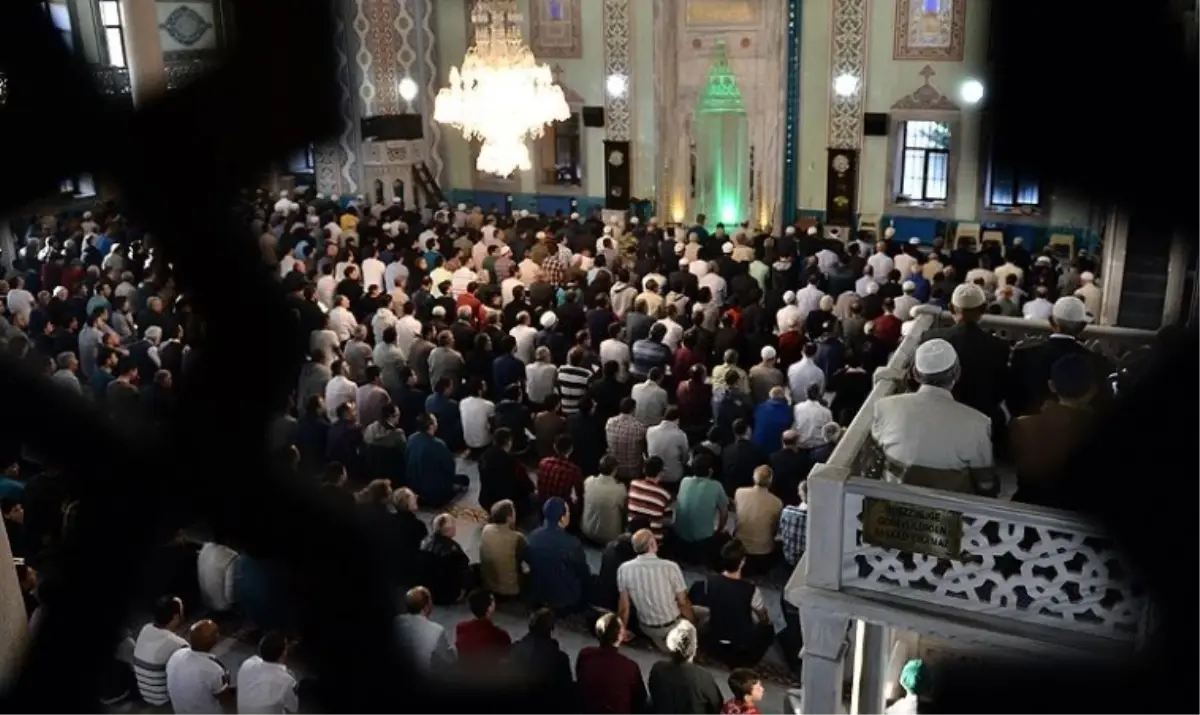 Aydın bayram namazı saat kaçta 2025? Kurban Bayramı namaz vakti ne zaman? Diyanet il il Kurban Bayramı namaz saatleri!