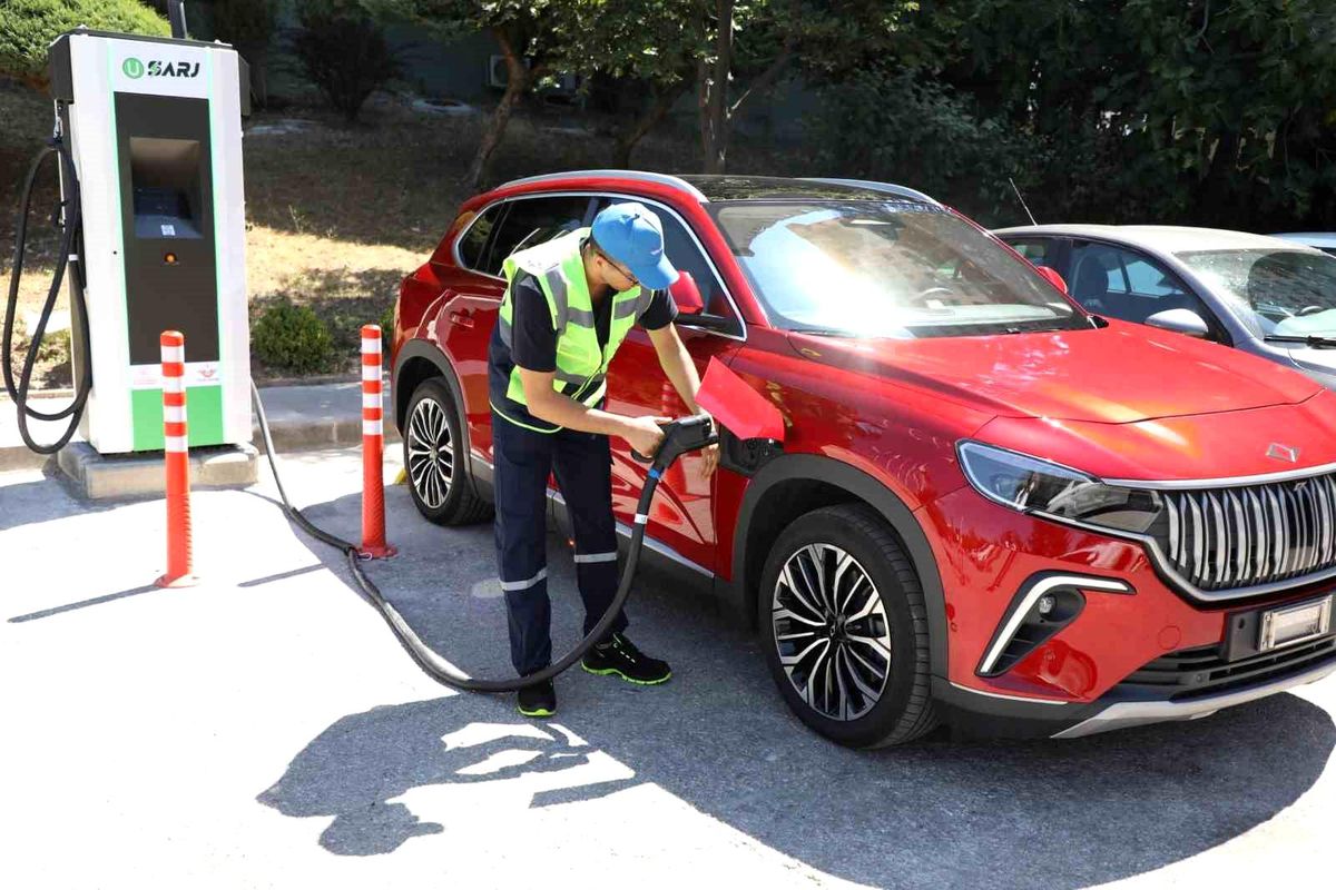 Elektrikli Araçlar İçin Şarj Altyapısı Hızla Gelişiyor