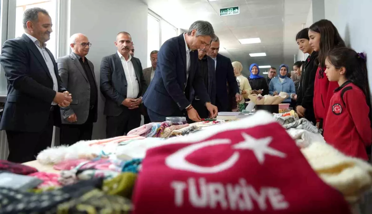 Maden Ortaokulu'nda Hayır Çarşısı: Filistin'e Destek