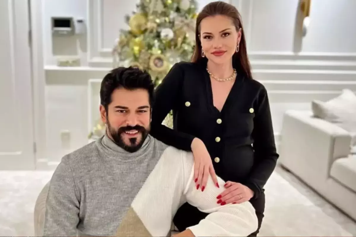 Burak Özçivit'ten eşi Fahriye Evcen'e aşk dolu kutlama
