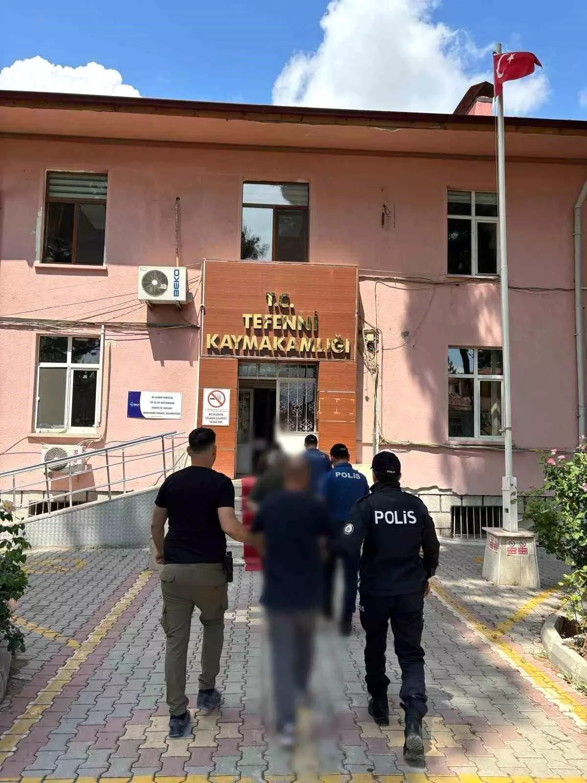 Burdur'da Uyuşturucu Operasyonu: 2 Tutuklama