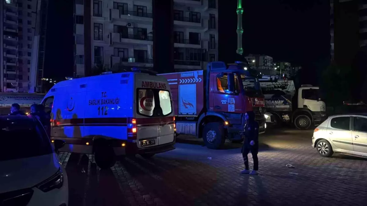 Diyarbakır'da 13 Katlı Binada Yangın: 3 Kişi Hayatını Kaybetti
