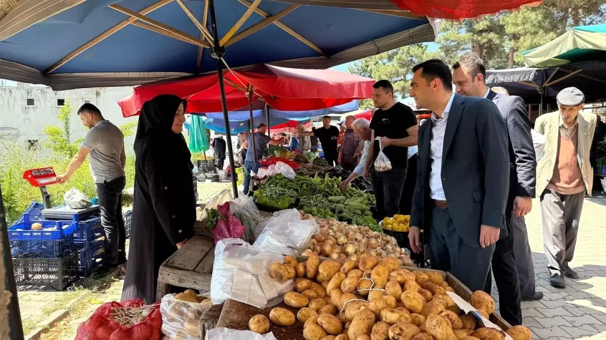Kaymakam Taha Genç'den Pazar Ziyareti ve Bayramlaşma